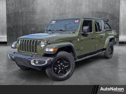 Sarge Green Clearcoat 2021 Jeep Gladiator Sport S