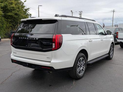 Oxford White 2025 Ford Expedition Max Active 4x4