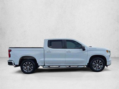 Summit White 2022 Chevrolet Silverado 1500 RST