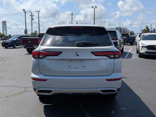 2022 Mitsubishi Outlander SE 2.5 2WD