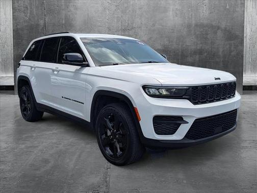 2023 Jeep Grand Cherokee Altitude