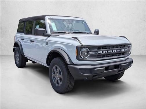 Oxford White 2026 Ford Bronco Big Bend