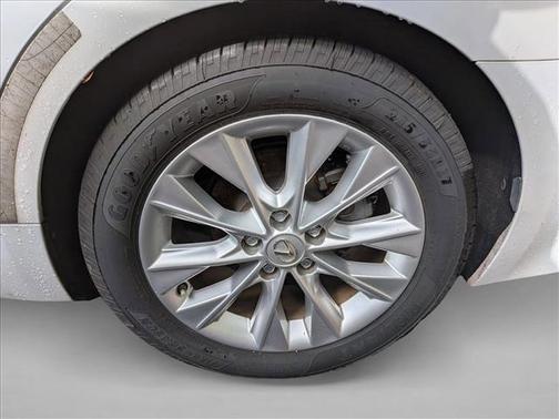 2013 Lexus ES 300h Base