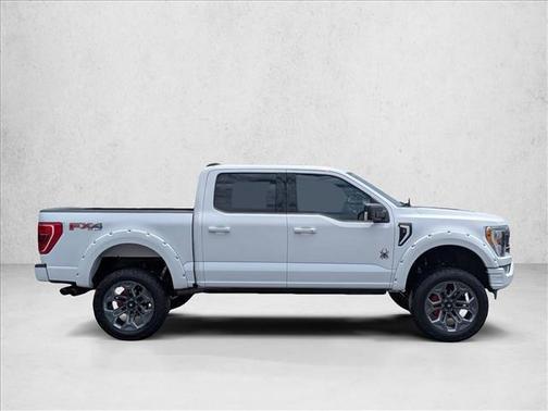 Oxford White 2022 Ford F-150 XLT