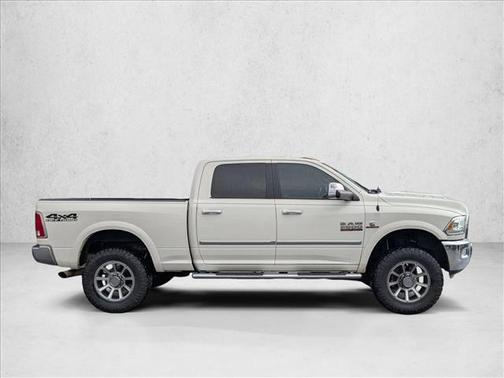 2018 RAM 2500 Laramie Crew Cab 4x4 6'4' Box
