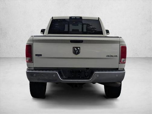 2018 RAM 2500 Laramie Crew Cab 4x4 6'4' Box