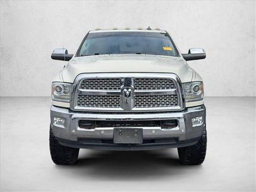 2018 RAM 2500 Laramie Crew Cab 4x4 6'4' Box