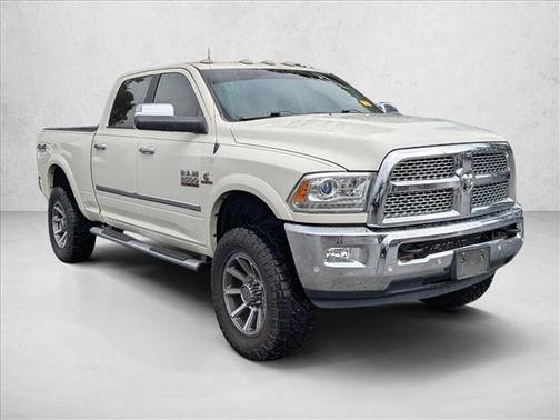 2018 RAM 2500 Laramie Crew Cab 4x4 6'4' Box