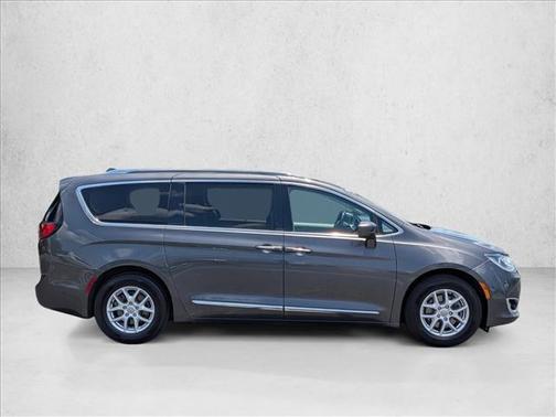Granite Crystal Metallic Clearcoat 2020 Chrysler Pacifica Touring L