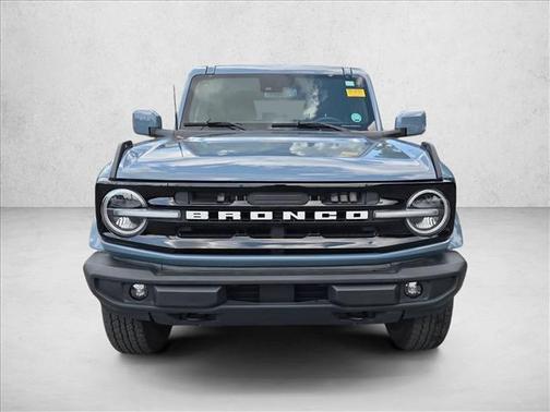 Azure Gray Metallic Tri-Coat 2024 Ford Bronco Outer Banks