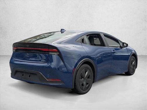 2025 Toyota Prius LE