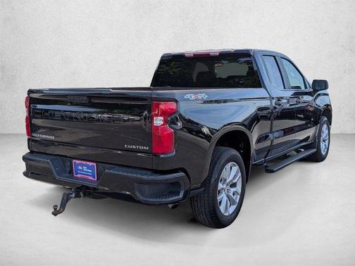 Black 2025 Chevrolet Silverado 1500 Custom