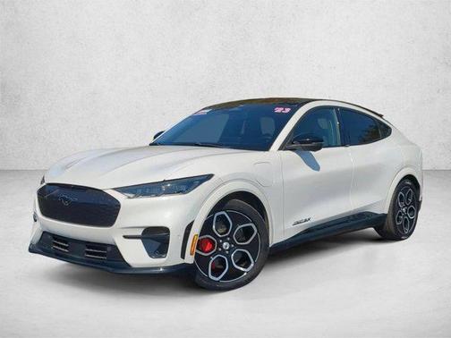 Star White Metallic Tri-Coat 2023 Ford Mustang Mach-E GT