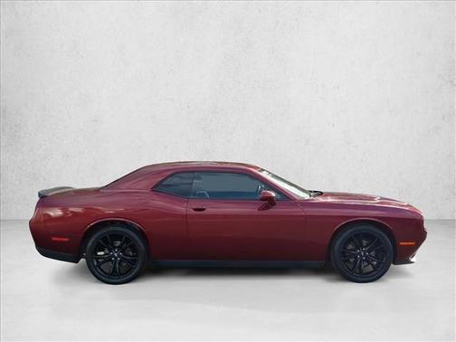 2017 Dodge Challenger SXT