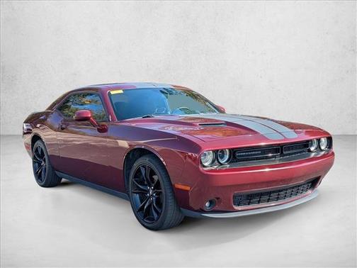 2017 Dodge Challenger SXT