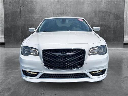 2023 Chrysler 300 Touring