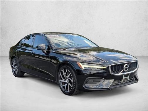 2019 Volvo S60 T6 Momentum