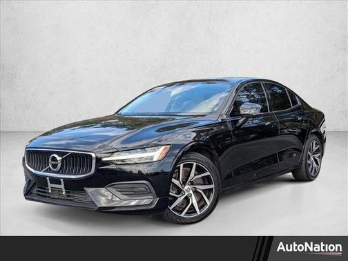 2019 Volvo S60 T6 Momentum