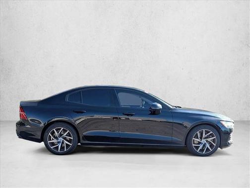2019 Volvo S60 T6 Momentum
