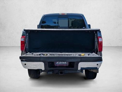 Magnetic Metallic 2015 Ford F-350 Lariat