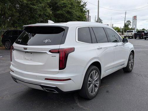 Crystal White Tricoat 2021 Cadillac XT6 Premium Luxury AWD