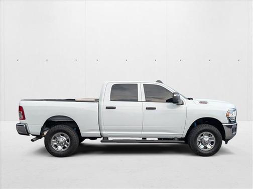 2024 RAM 2500 Tradesman Crew Cab 4x4 6'4' Box