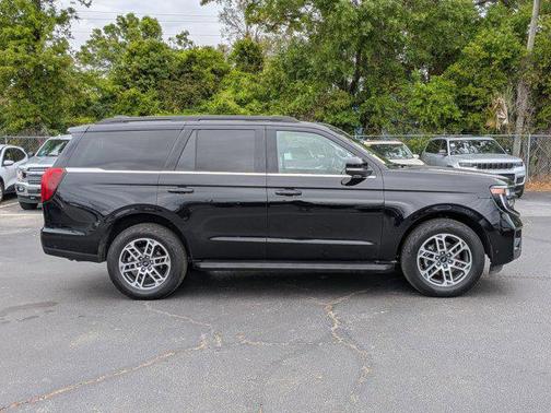 Agate Black 2025 Ford Expedition Active