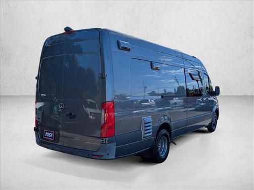 2022 Mercedes-Benz Sprinter 4500 High Roof V6