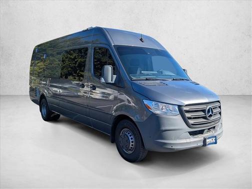 2022 Mercedes-Benz Sprinter 4500 High Roof V6