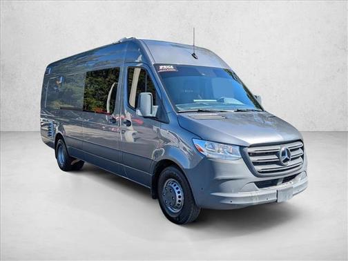 2022 Mercedes-Benz Sprinter 4500 High Roof V6