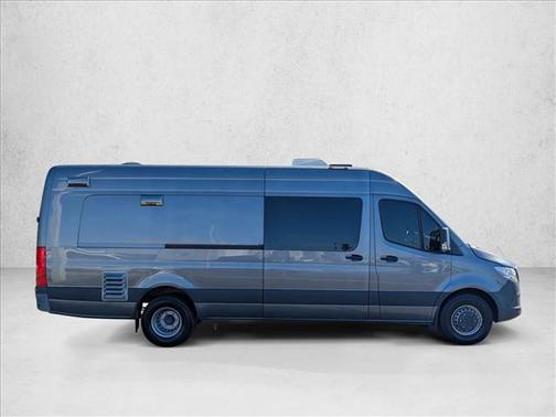 2022 Mercedes-Benz Sprinter 4500 High Roof V6