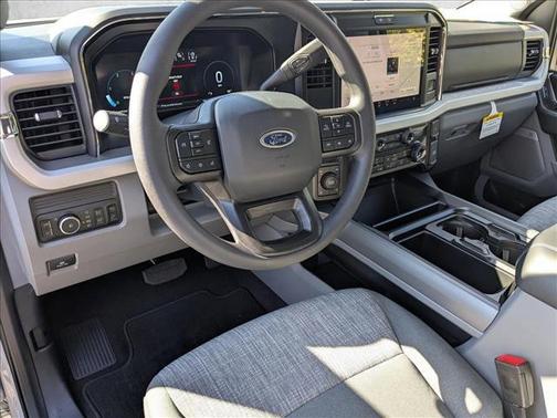 Avalanche 2026 Ford F-250 XLT