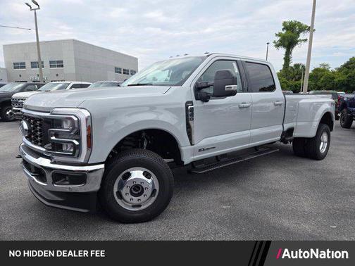 Avalanche 2026 Ford F-350 Lariat