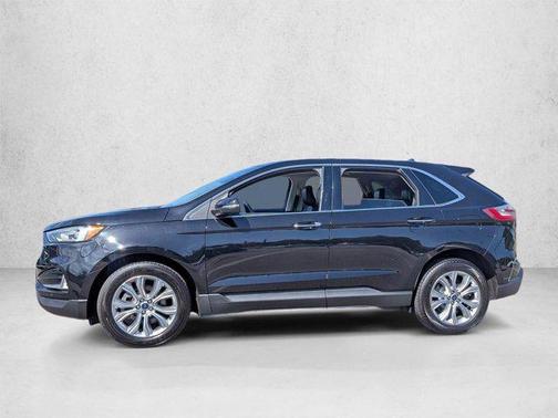 Agate Black Metallic 2022 Ford Edge Titanium