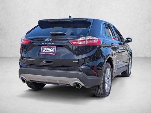 Agate Black Metallic 2022 Ford Edge Titanium