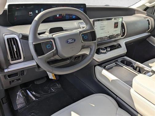 2025 Ford Expedition Max Active 4x2