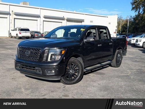 2019 Nissan Titan SV