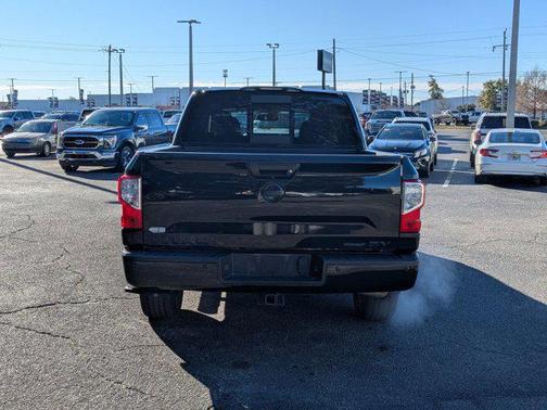 2019 Nissan Titan SV