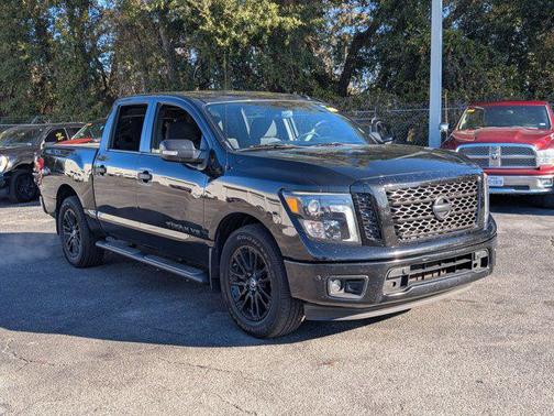 2019 Nissan Titan SV