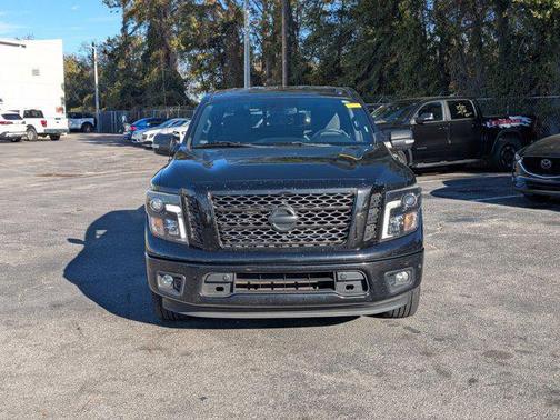 2019 Nissan Titan SV