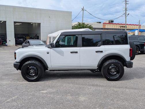 Oxford White 2026 Ford Bronco Big Bend