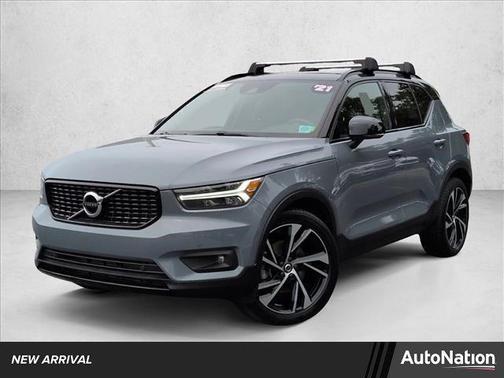 2021 Volvo XC40 T5 R-Design