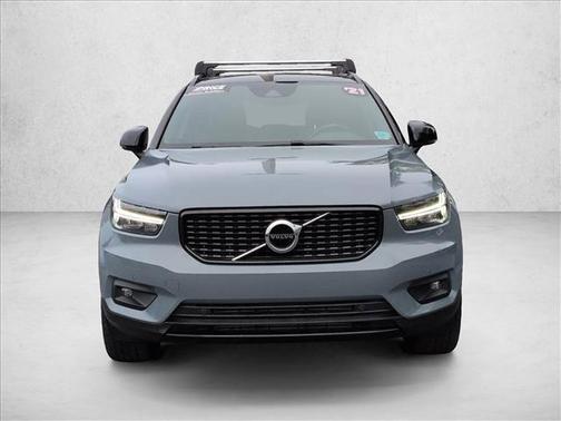 2021 Volvo XC40 T5 R-Design