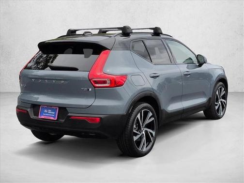 2021 Volvo XC40 T5 R-Design