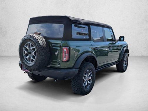 Eruption Green Metallic 2024 Ford Bronco Badlands
