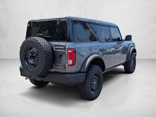 Carbonized Gray Metallic 2026 Ford Bronco Big Bend