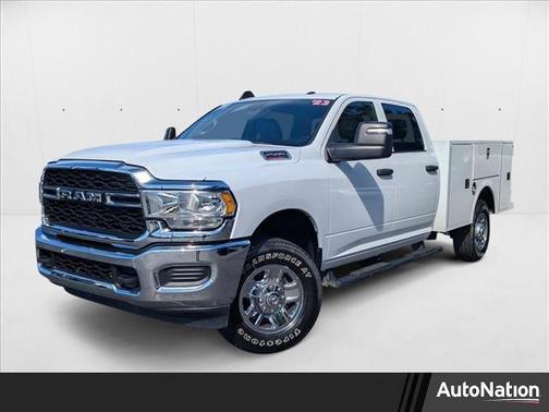 2023 RAM 2500 Tradesman Crew Cab 4x4 8' Box
