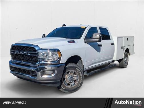 2023 RAM 2500 Tradesman Crew Cab 4x4 8' Box