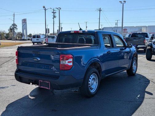 2023 Ford Maverick XL