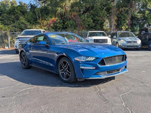 2022 Ford Mustang EcoBoost